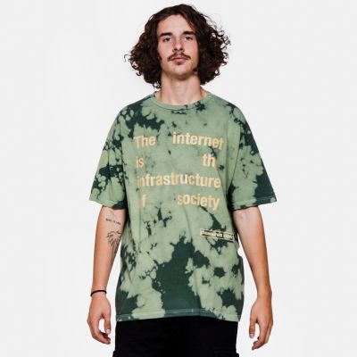 Pleasures Internet Dyed Shirt Green - Verde - Camiseta de manga corta
